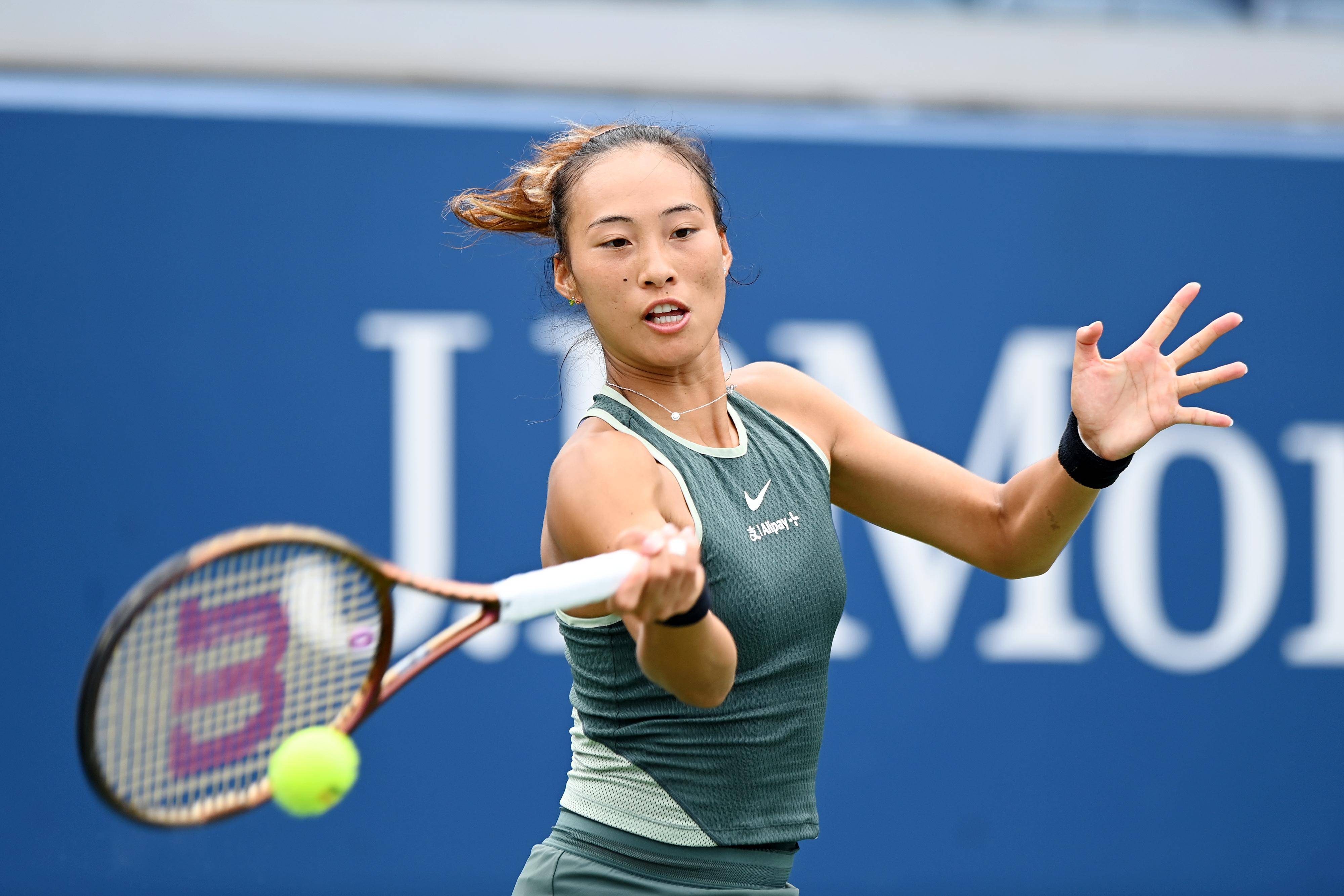 队展示了强 队展示了强